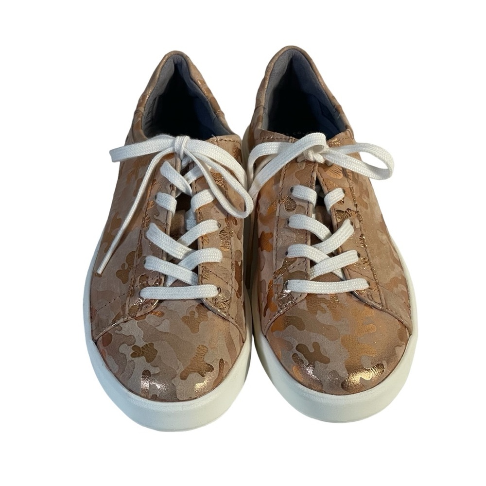 Collection By Clarks Ultimate Cushion Comfort Bronze Foil Camo Lace Up Shoe 6.5M